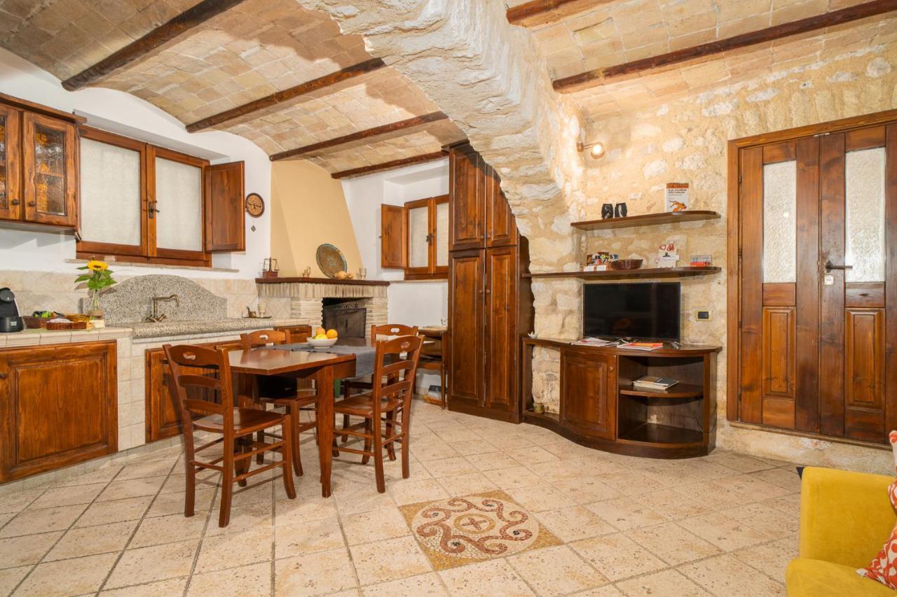 La Casa Dell' Etrusco Villa Tarquinia Buitenkant foto